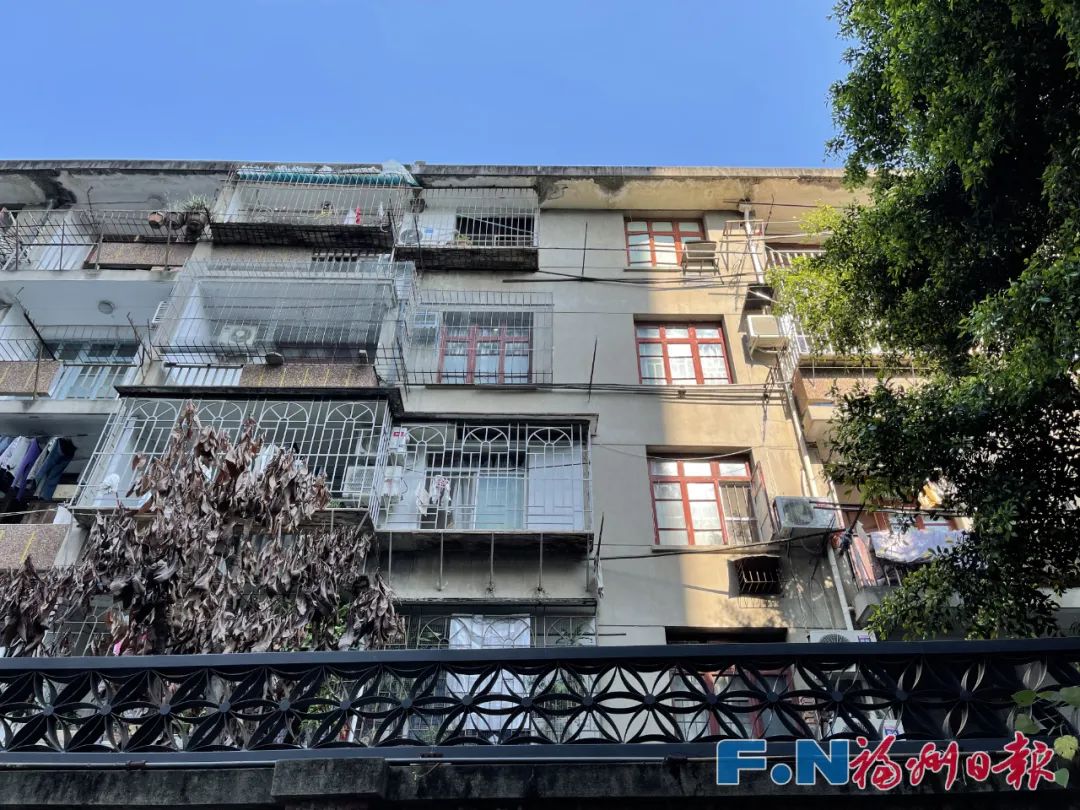 业主自掏腰包！福州这四个老旧小区成了电梯新房→(图3)