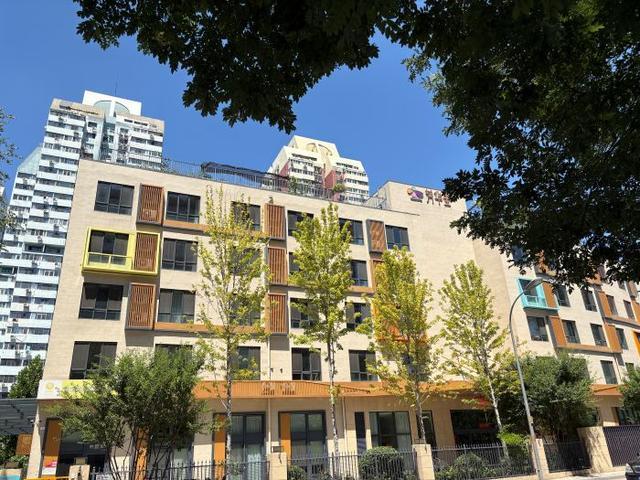 特稿 ｜ 蓝海下的留白：适老公寓供需现实观察(图1)