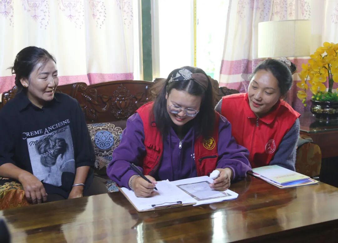 走村不漏户 户户见干部(图13)