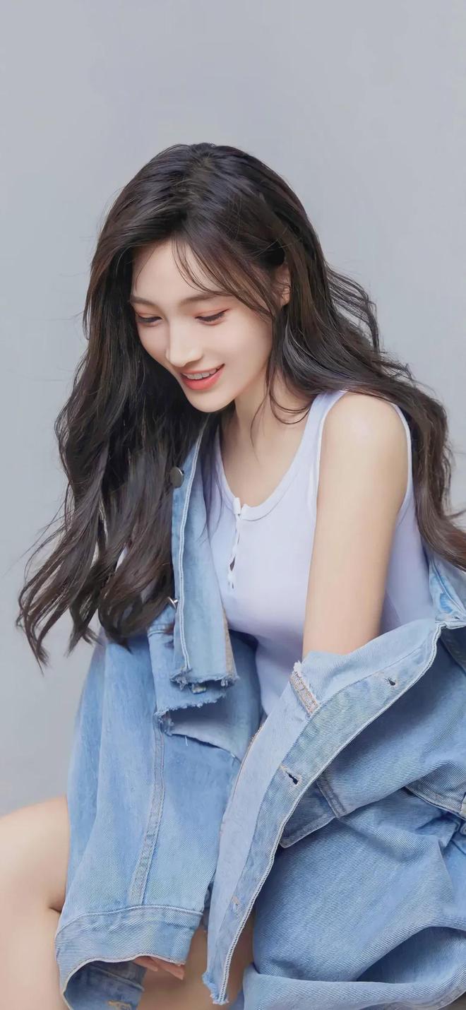 人人干人人摸草久婷_干摸草久婷V(图1)