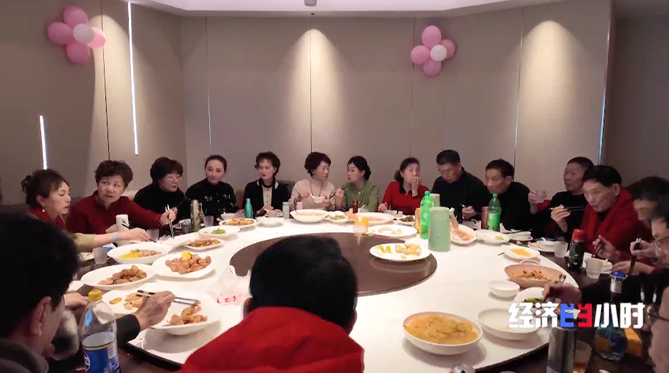 30万亿大市场加速开启 中国银发经济从“养老”奔向“享老”(图1)