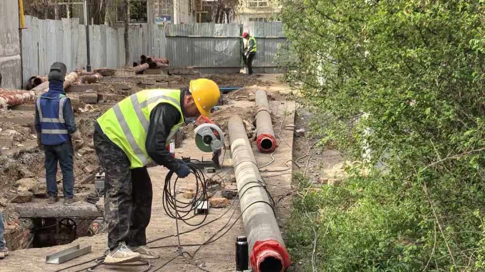 阜康市老旧小区改造项目建设稳步推进(图3)