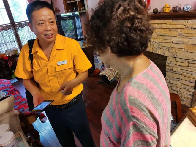 适老化改造暖人心独居老人“安心沐浴”解忧愁！(图2)