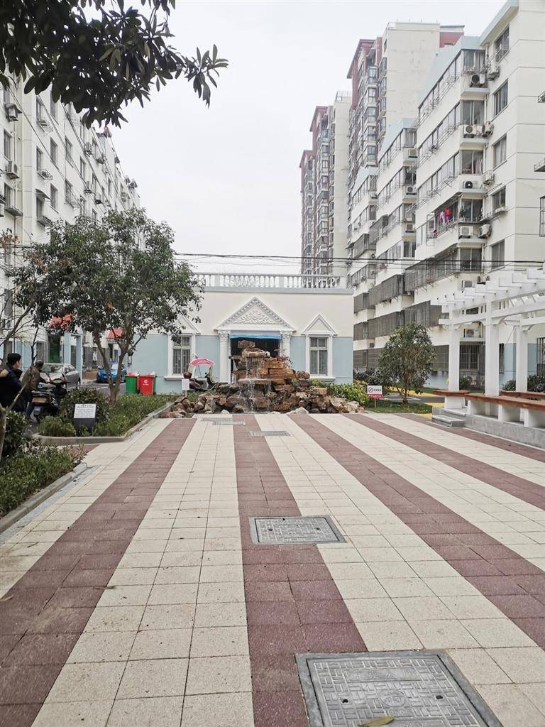 老旧小区焕新颜 江苏常州戚墅堰街道探索无物业社区治理新路径(图1)