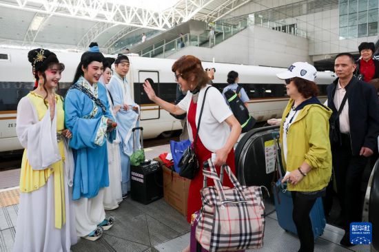 上海交通适老化提升项目让银发族出行更轻松(图6)