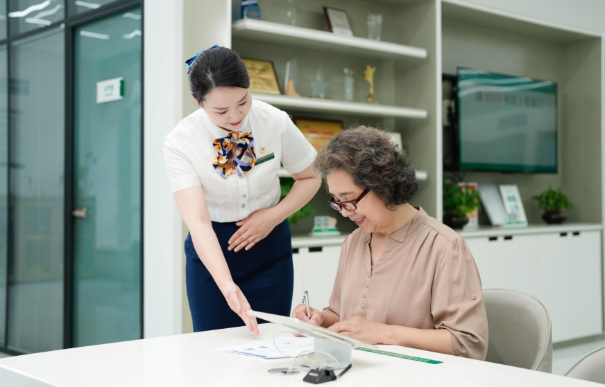 四抓落实在行动丨从“指尖难题”到行业标杆的暖心实践(图1)