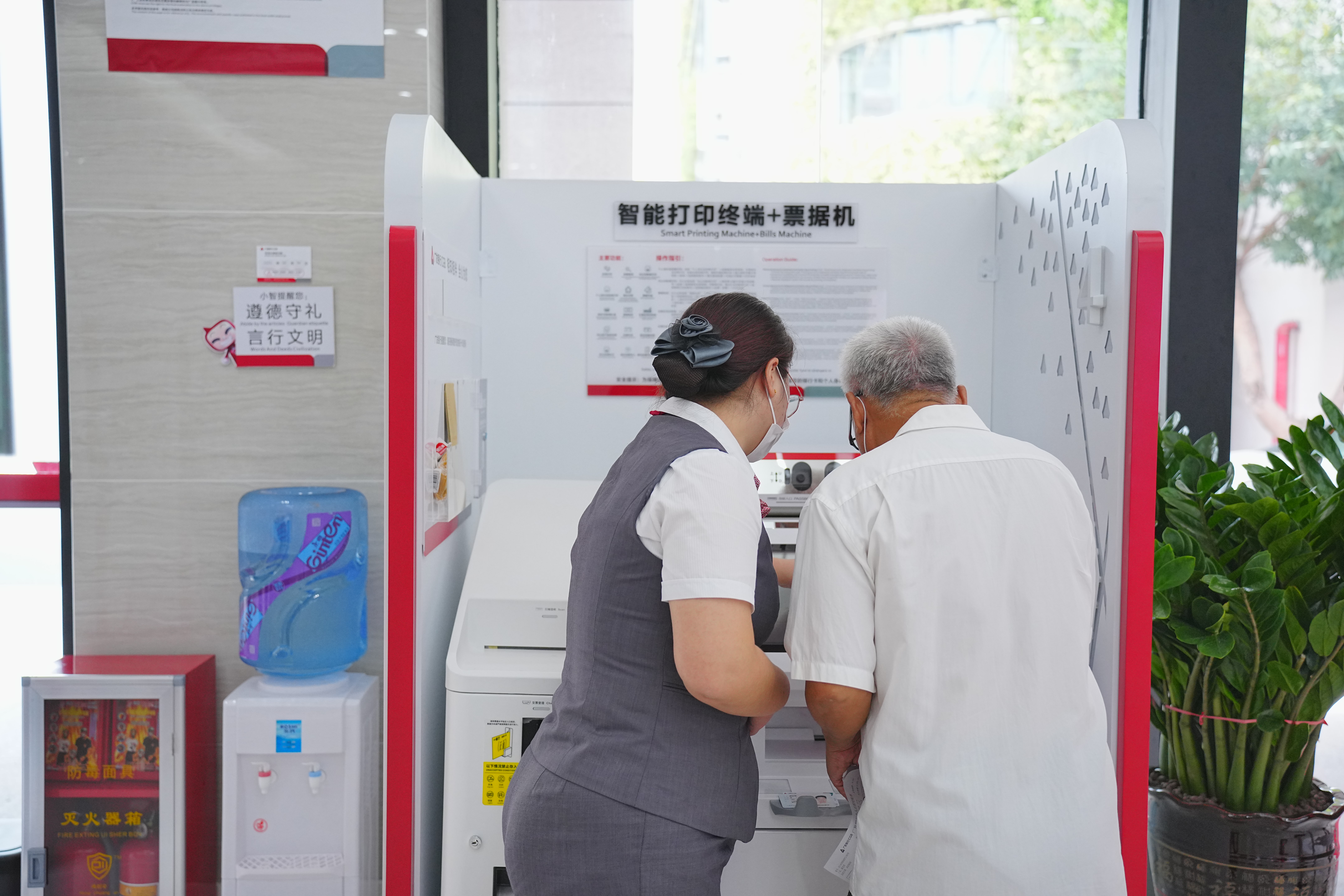 惠州金融机构持续推动支付适老化服务升级(图1)