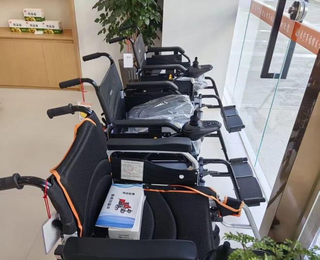 以多元关怀 绘就长者幸福图景——咸宁启动“敬老月”活动(图7)