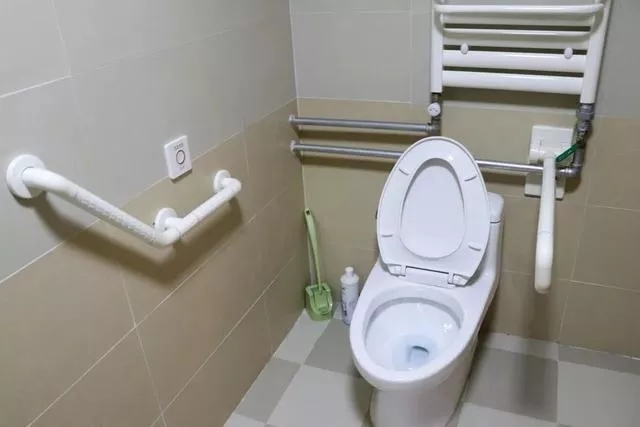 无障碍适老化改造成果亮相城博会：描绘全龄友好城市新图景(图1)