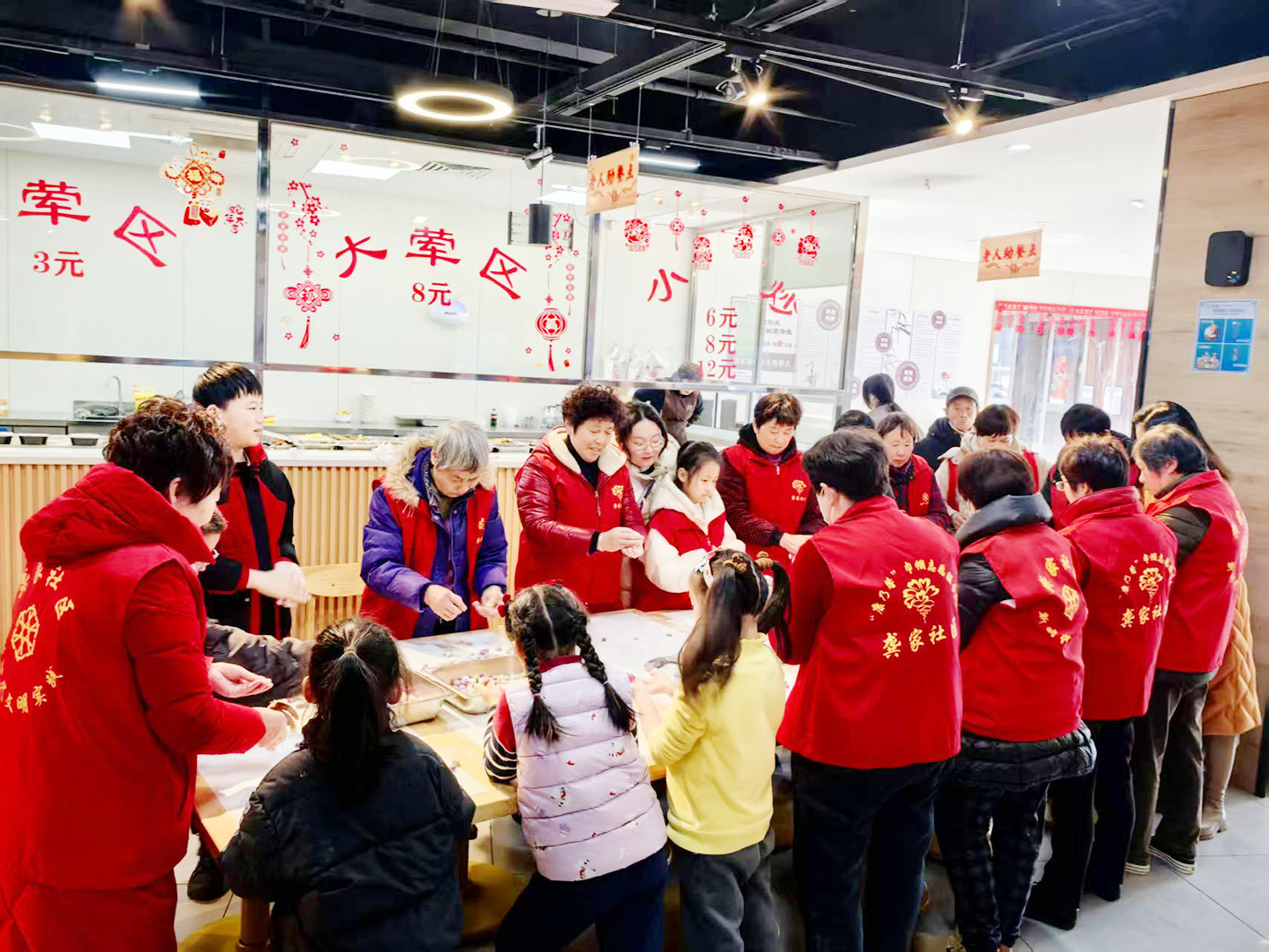 区民政局：做实做优养老服务 推进高质量幸福养老(图2)