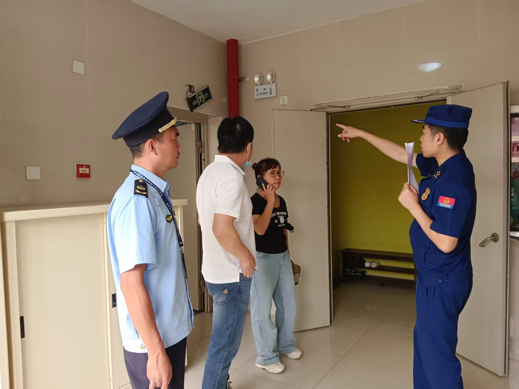 海口市秀英区：“一肩挑”扛牢治理责任 “双列席”汇聚共治智慧(图3)