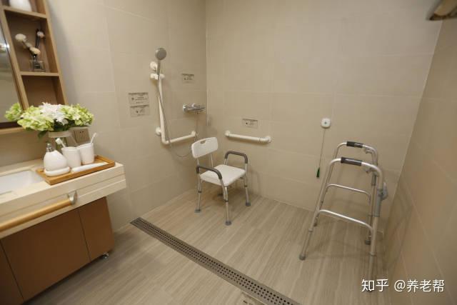 旅居养老、适老化改造纳入国标！新版养老服务标准体系破解行业痛点(图1)