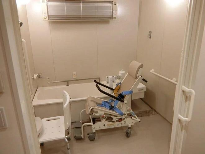 为老人安个扶手有多难？(图3)