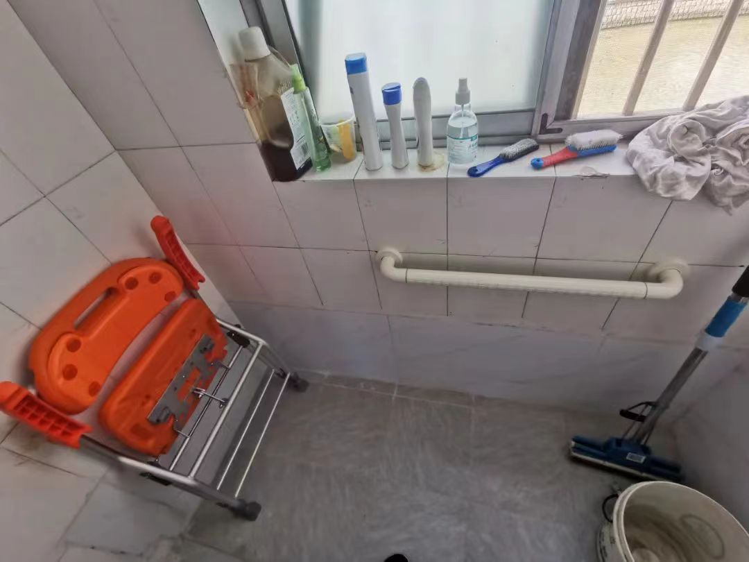 岐山县凤鸣镇：适老化改造点亮幸福晚年(图1)