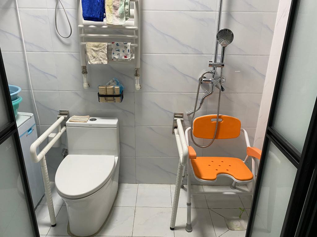 北京青年报｜市人大代表沈琦：建议增设高科技适老化产品特色体验店让银发族共享科技红利(图1)