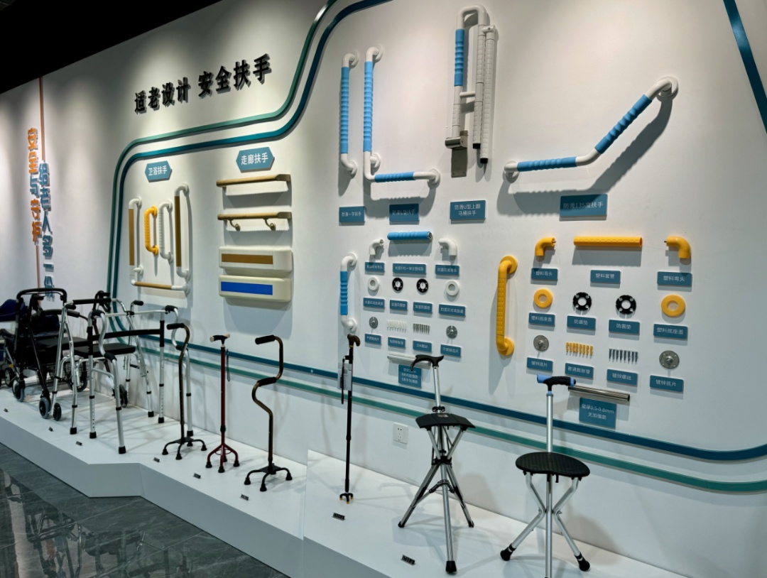 新街口适老化改造满足医养学乐为老城街区焕发全龄友好新貌(图1)